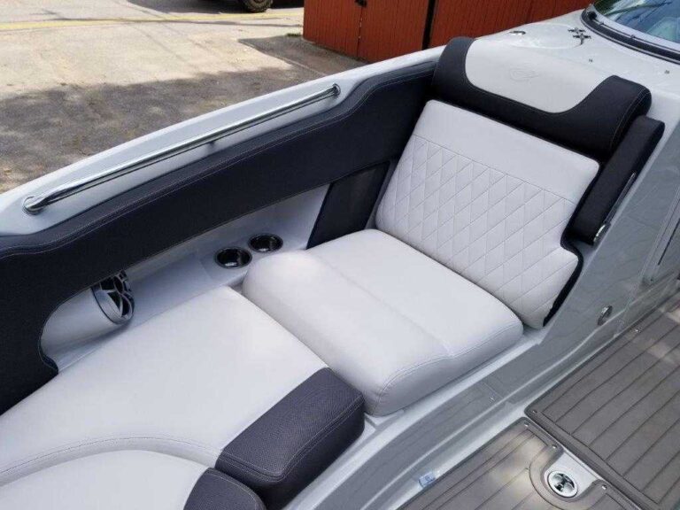 2021 Crownline E285 - Arch - Grill US-KIS86794F021 [photo 9]